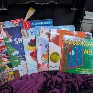 Lot of 6 Children Books, Marvel, Scholastic, Etc